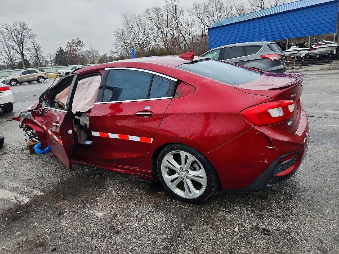 2017 Chevrolet Cruze Premier - Фото 2