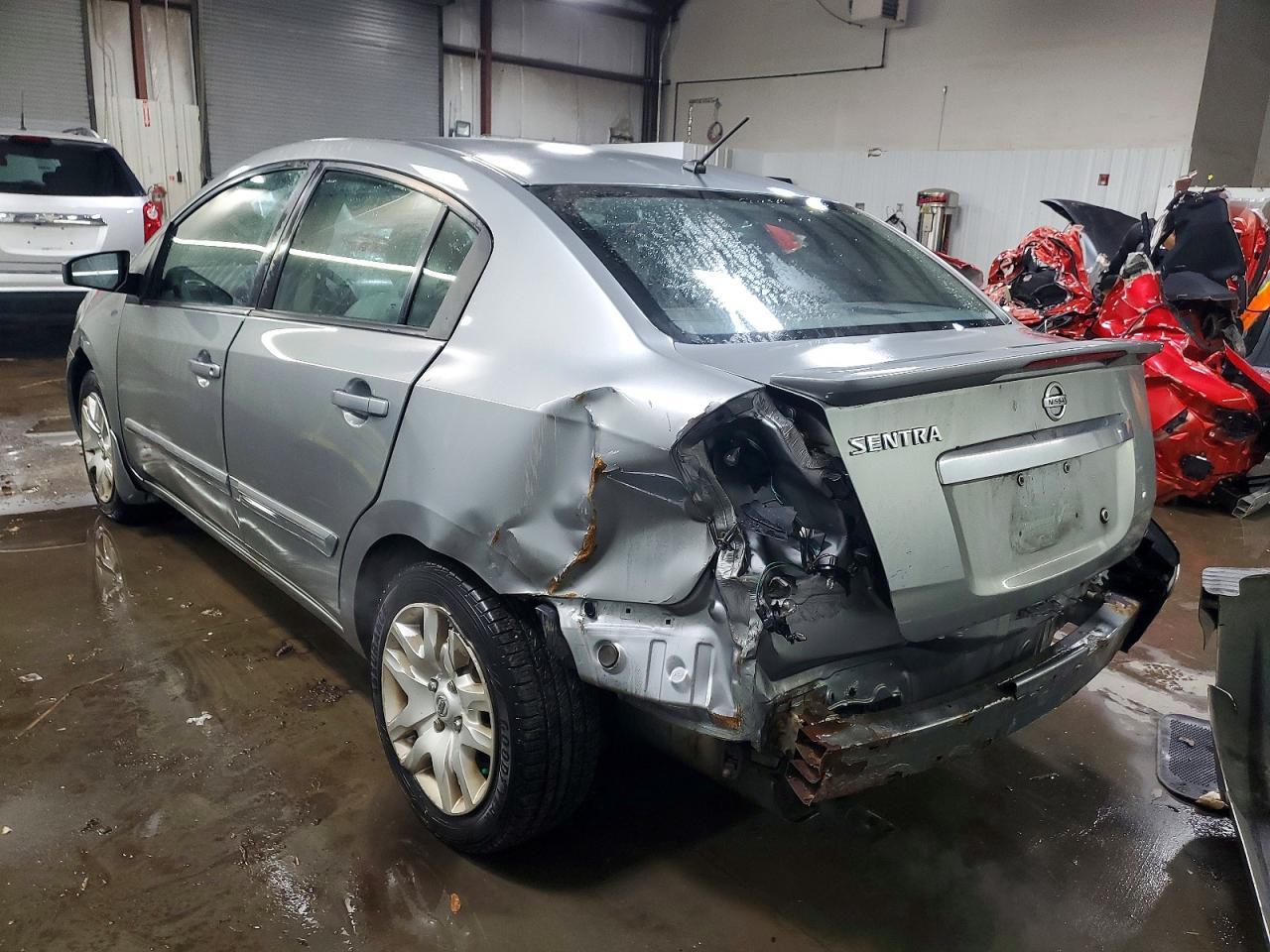 2012 Nissan Sentra 2.0 - Фото 2