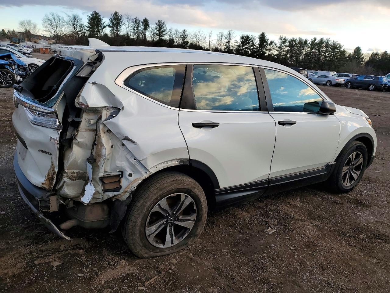 2017 Honda Cr-V Lx - Image 3