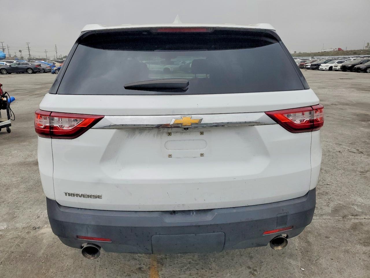 2018 Chevrolet Traverse Ls - Фото 6