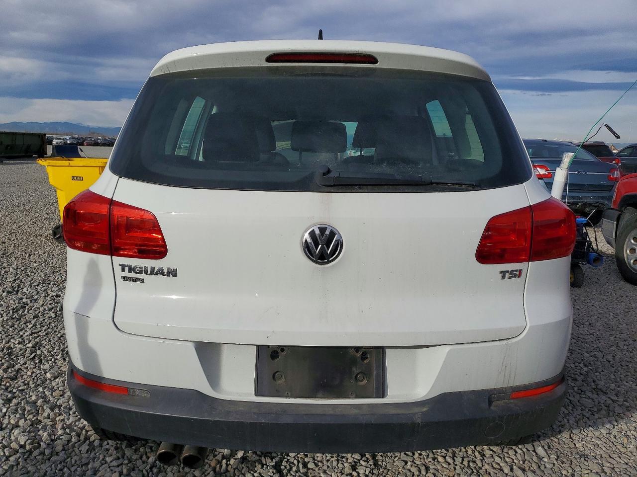 2017 Volkswagen Tiguan S - Фото 6