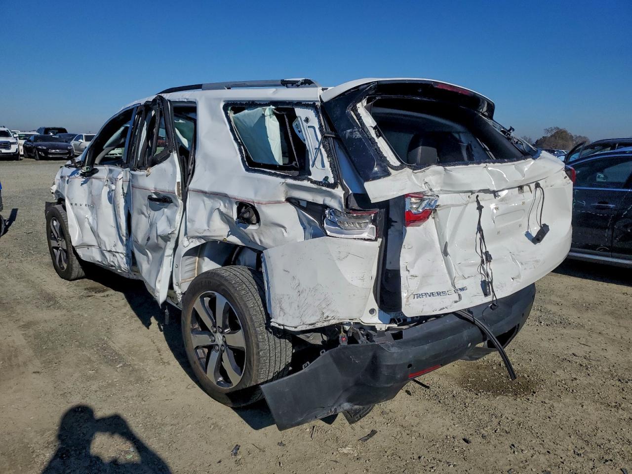 2018 Chevrolet Traverse Lt - Image 2