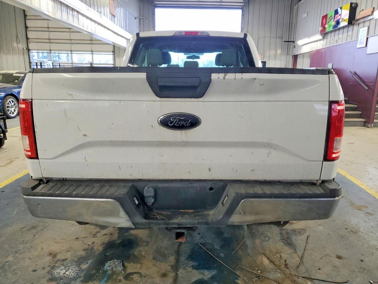 2015 Ford F150 Super Cab - Фото 6