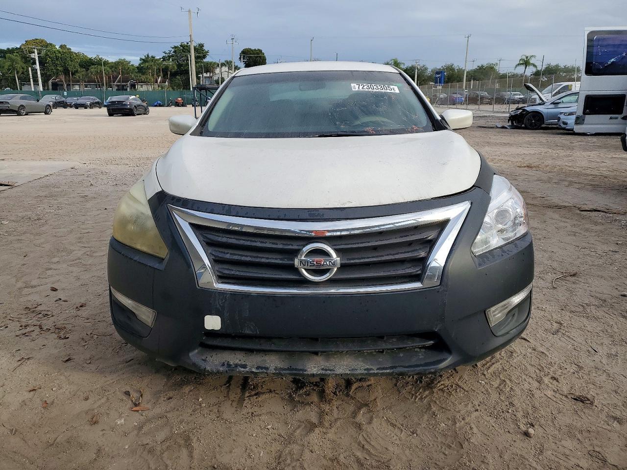 2014 Nissan Altima 2.5 S - Image 5