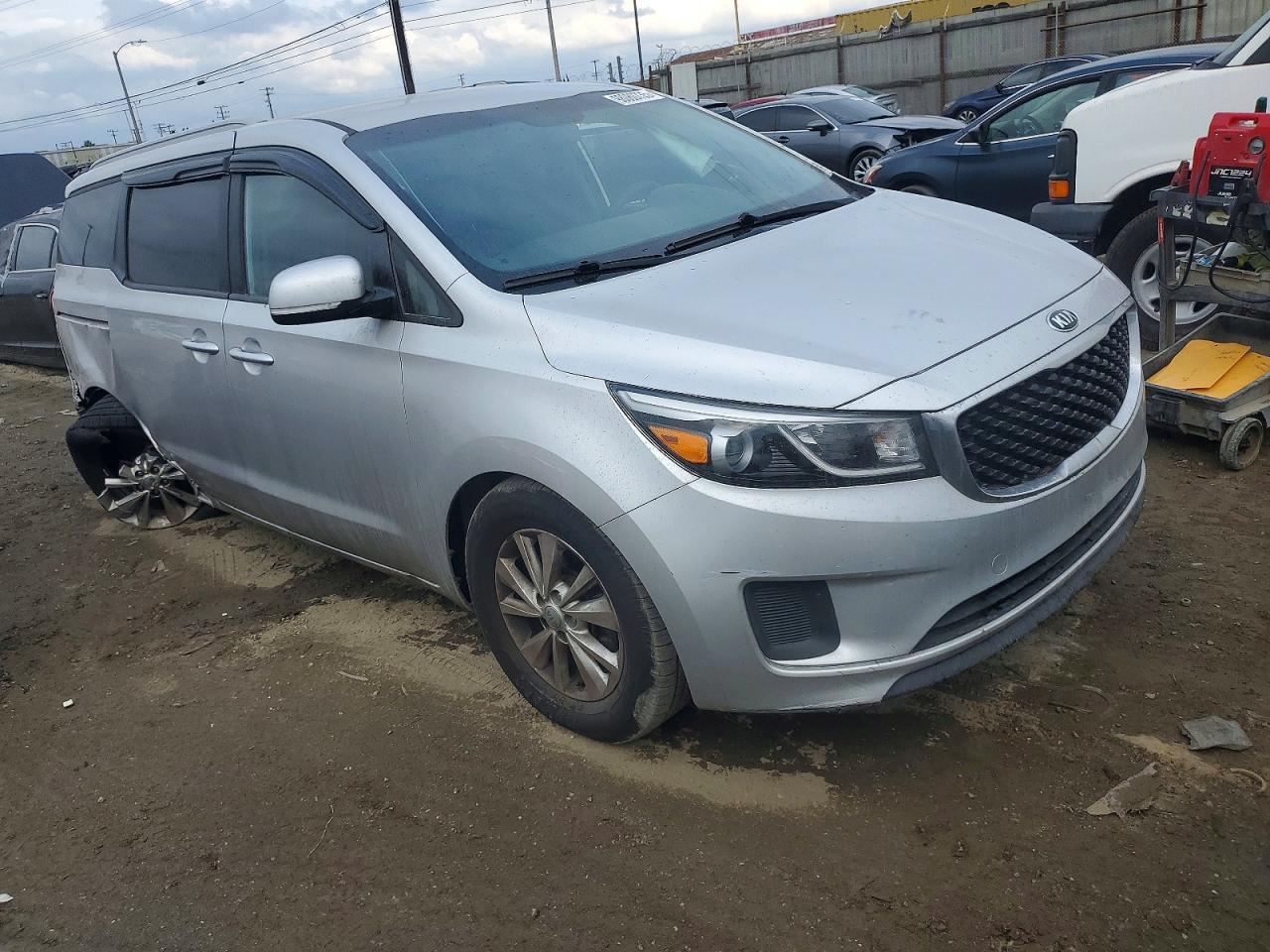 2015 Kia Sedona Lx - Фото 4