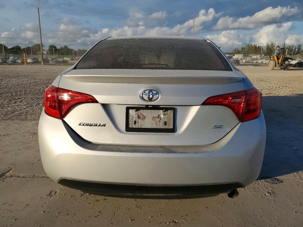 2018 Toyota Corolla L - Image 6