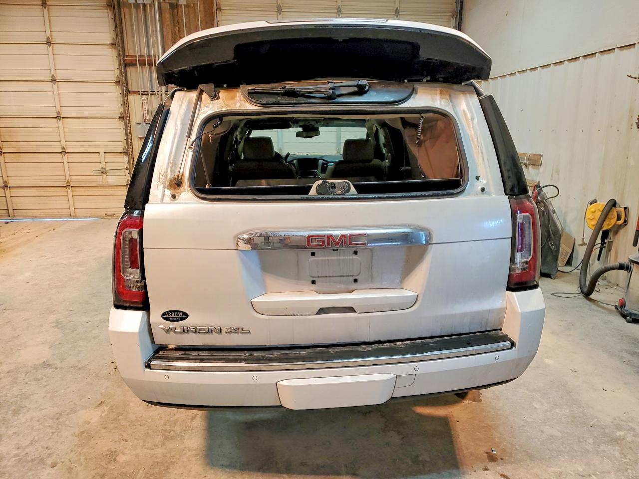2016 GMC Yukon Xl Denali - Фото 6