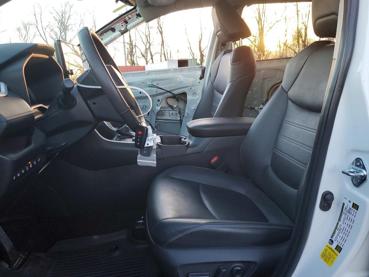 2024 Toyota Rav4 Limited - Фото 7