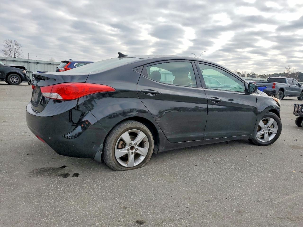 2013 Hyundai Elantra Gls - Фото 3
