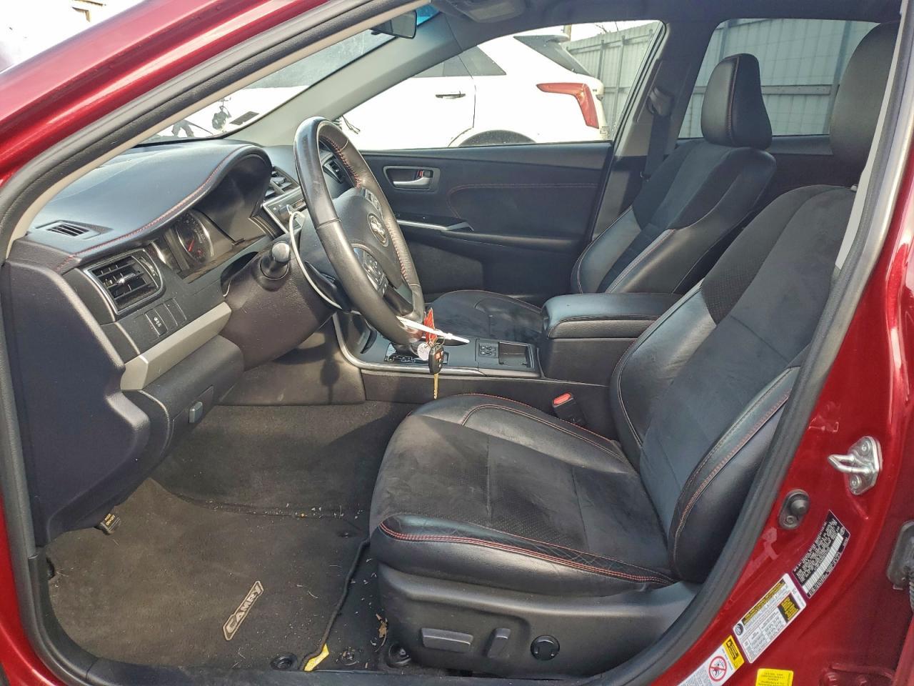 2017 Toyota Camry Le - Image 7