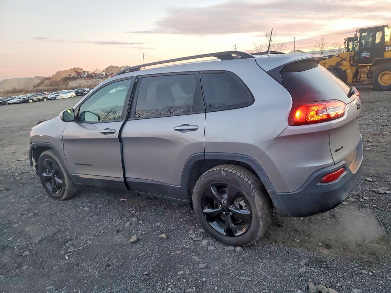 2018 Jeep Cherokee - Фото 2