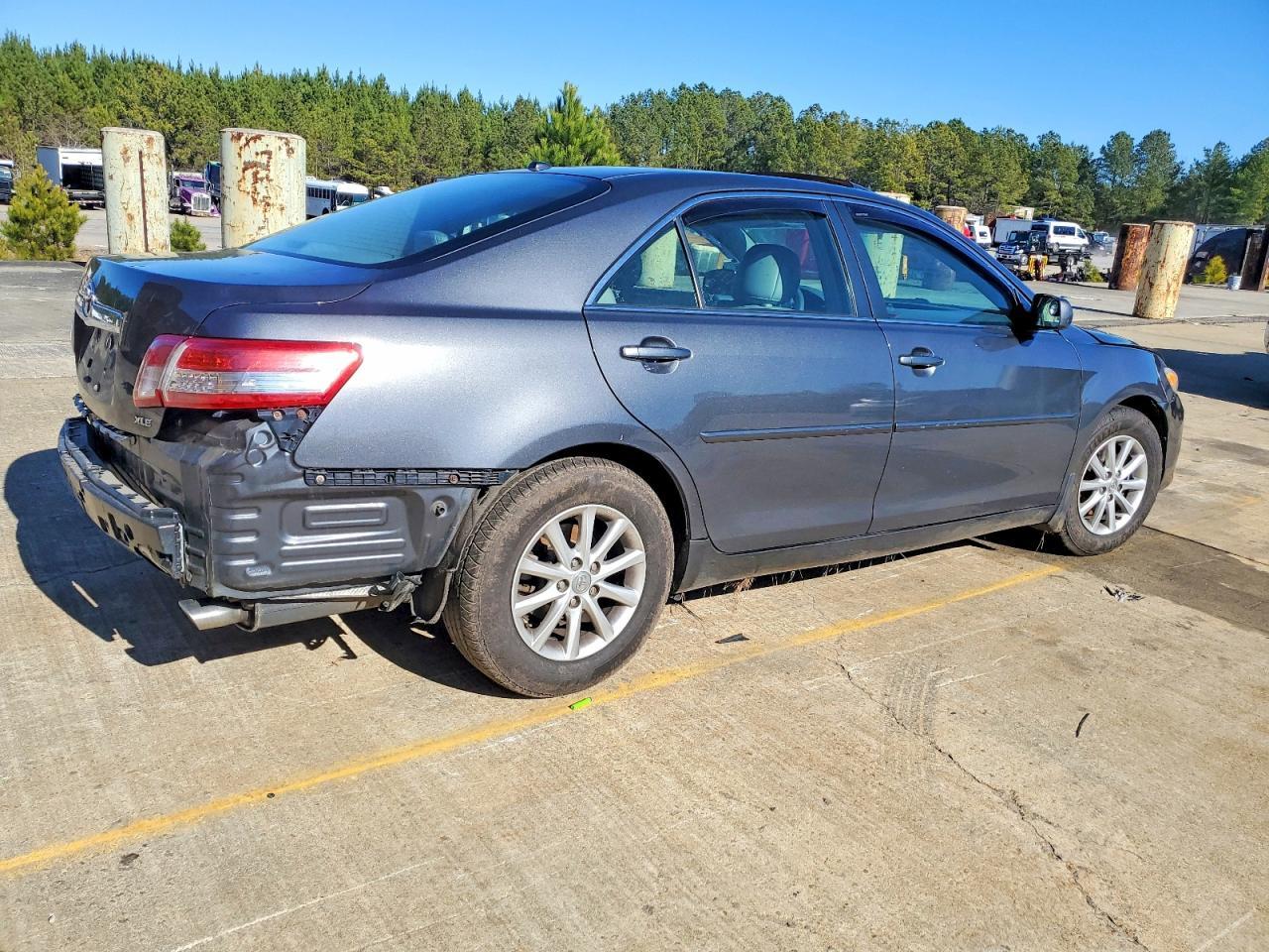 2011 Toyota Camry Base - Image 3