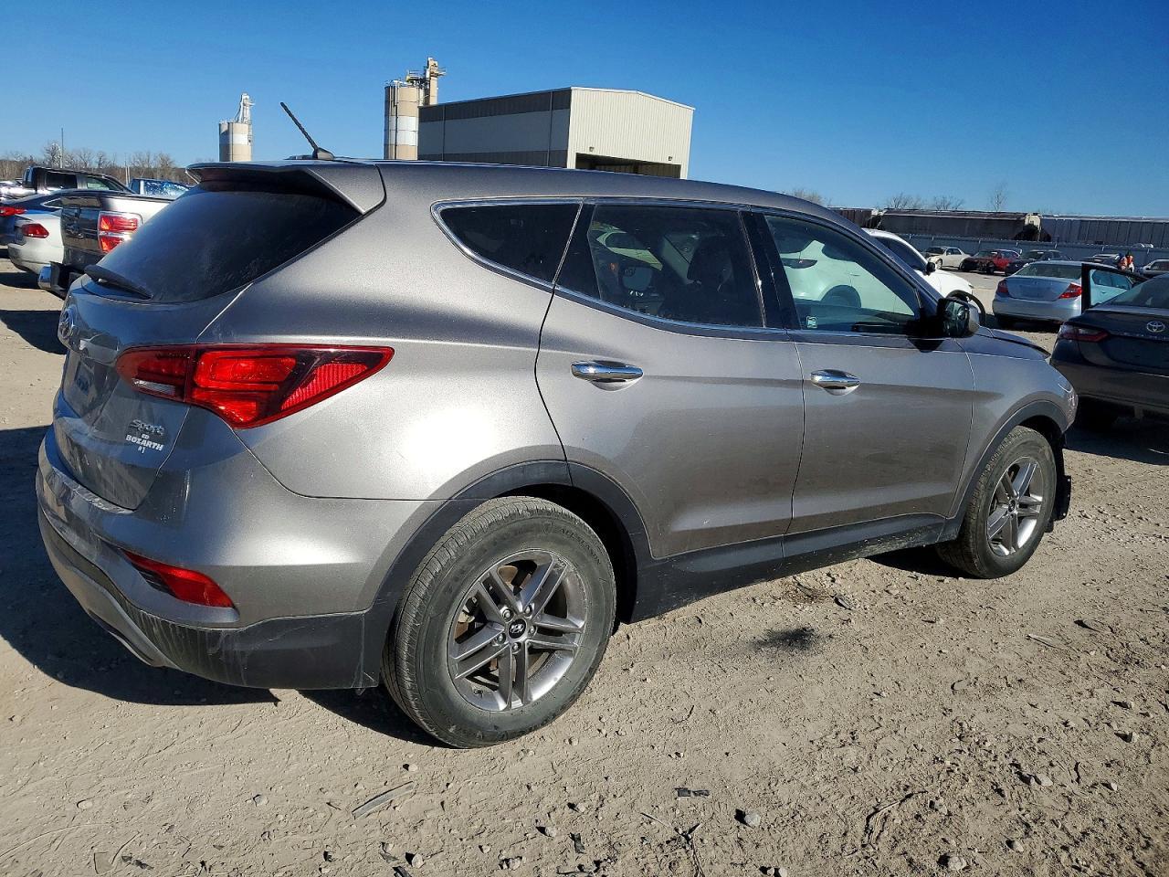2018 Hyundai Santa Fe Sport - Фото 3