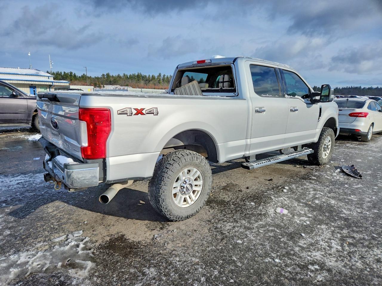2018 Ford F250 Super Duty - Image 3