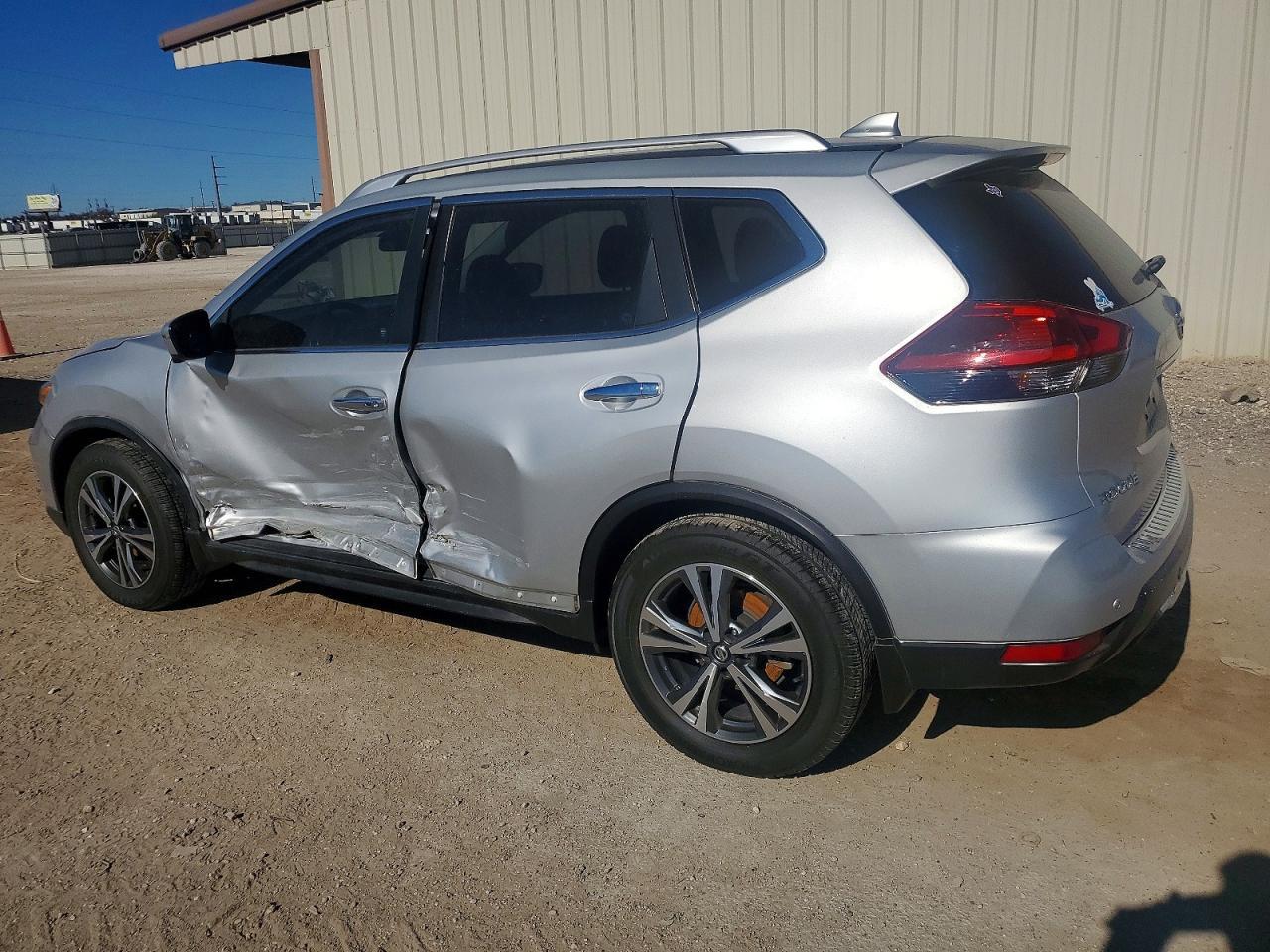 2019 Nissan Rogue S - Фото 2