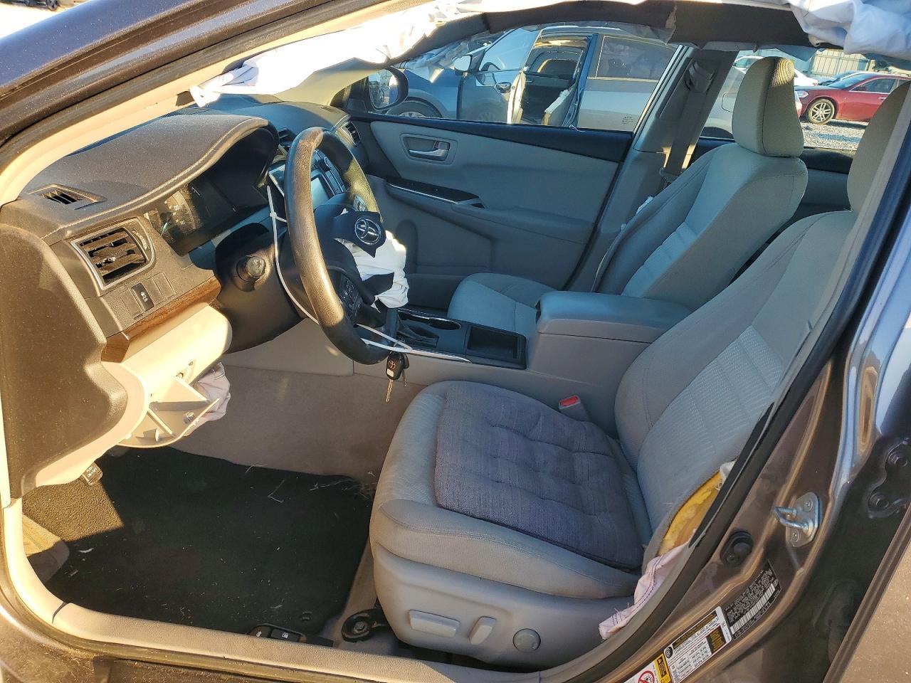2015 Toyota Camry Le - Фото 7
