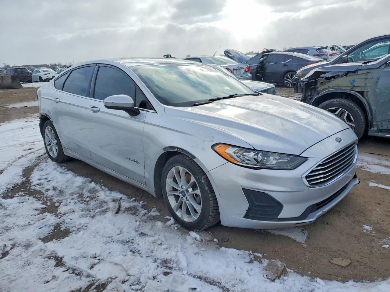 2019 Ford Fusion Se - Фото 4