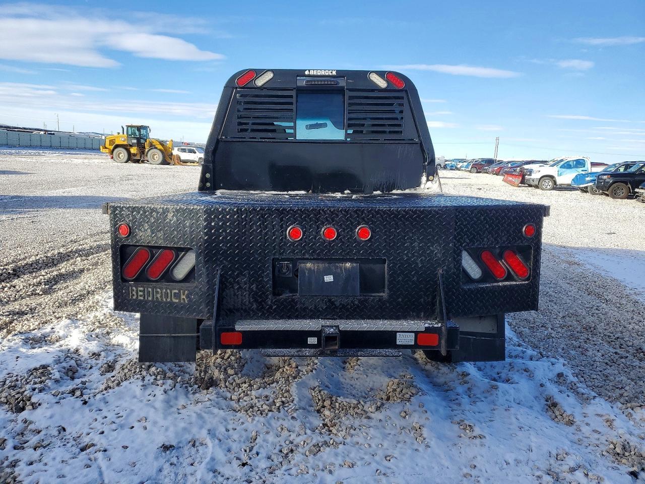 2006 Ford F250 Super Duty Flatbed Truck - Image 6