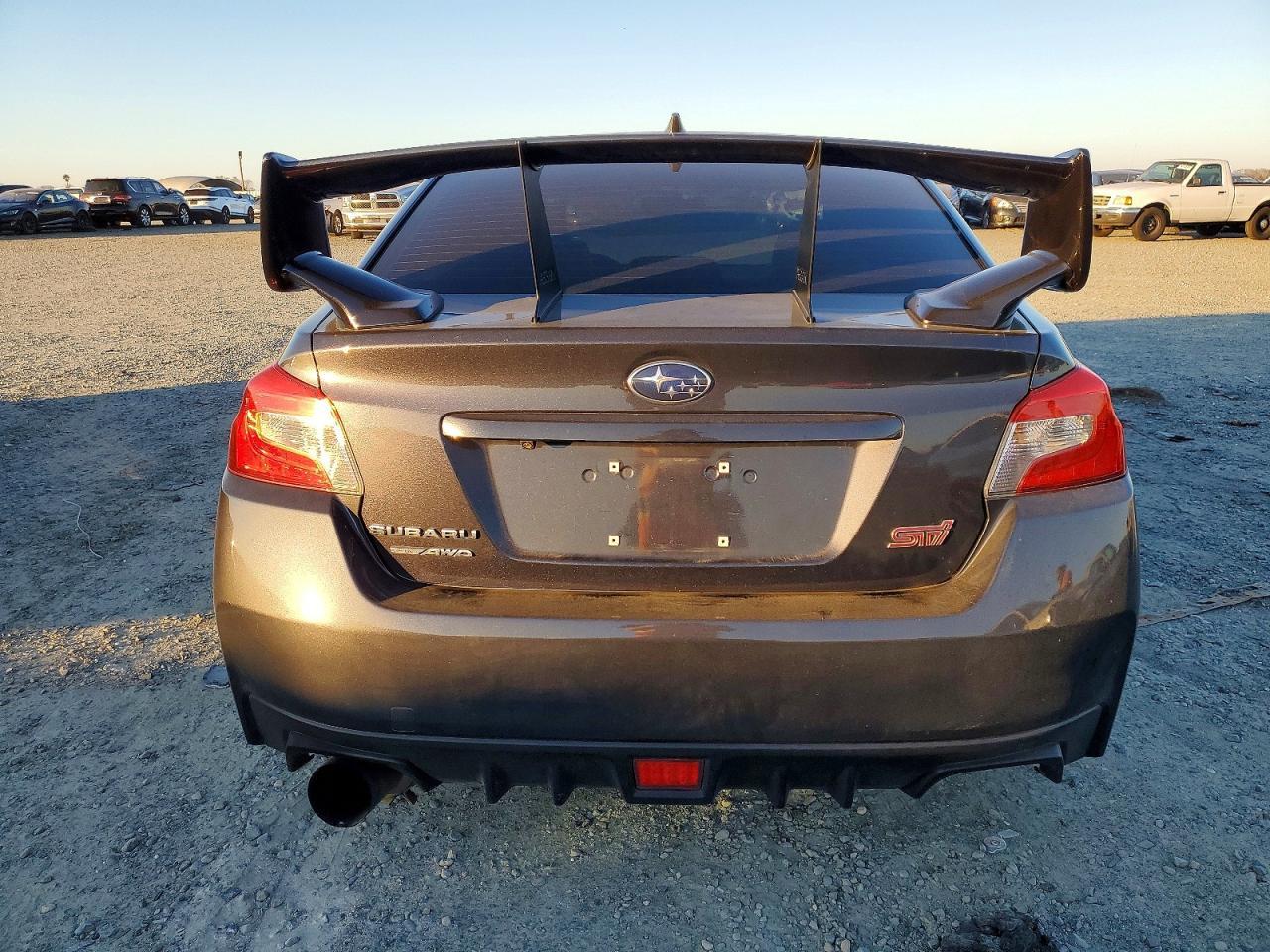 2018 Subaru Wrx Sti - Фото 6