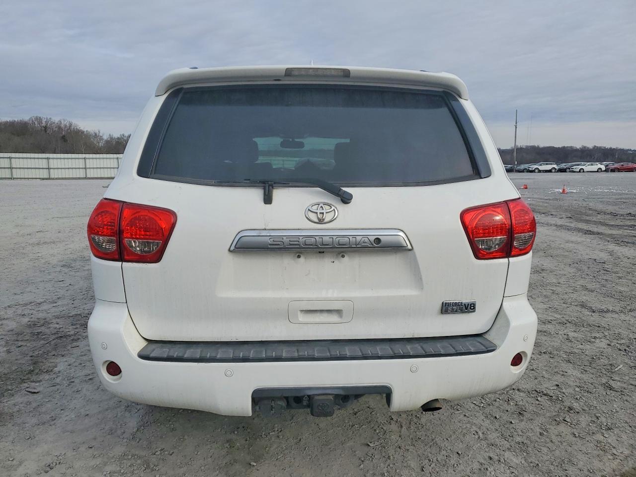 2013 Toyota Sequoia Limited - Фото 6