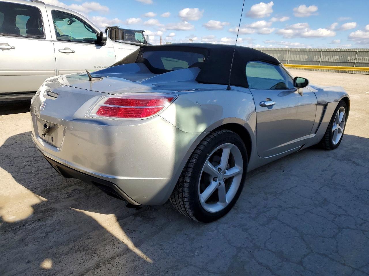 2009 Saturn Sky - Фото 3