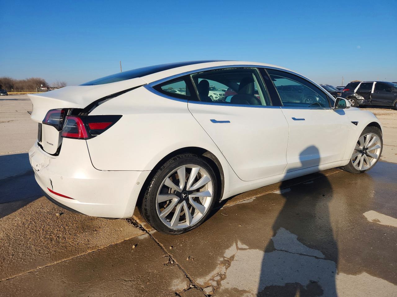 2019 Tesla Model 3 - Фото 3