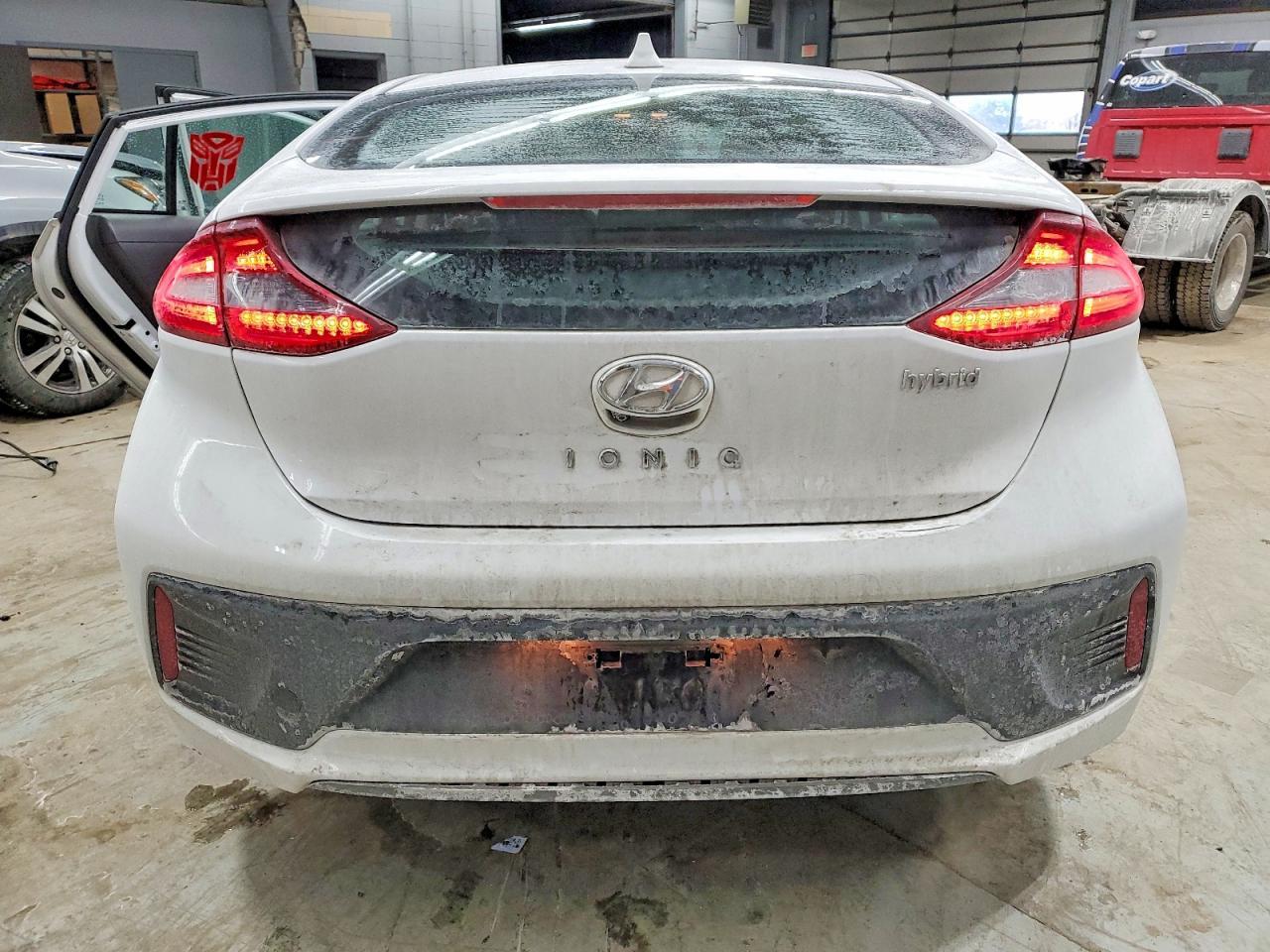 2018 Hyundai Ioniq - Фото 6
