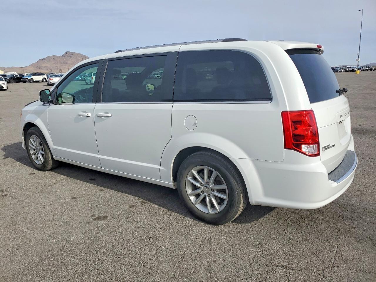 2019 Dodge Grand Caravan Sxt - Image 2