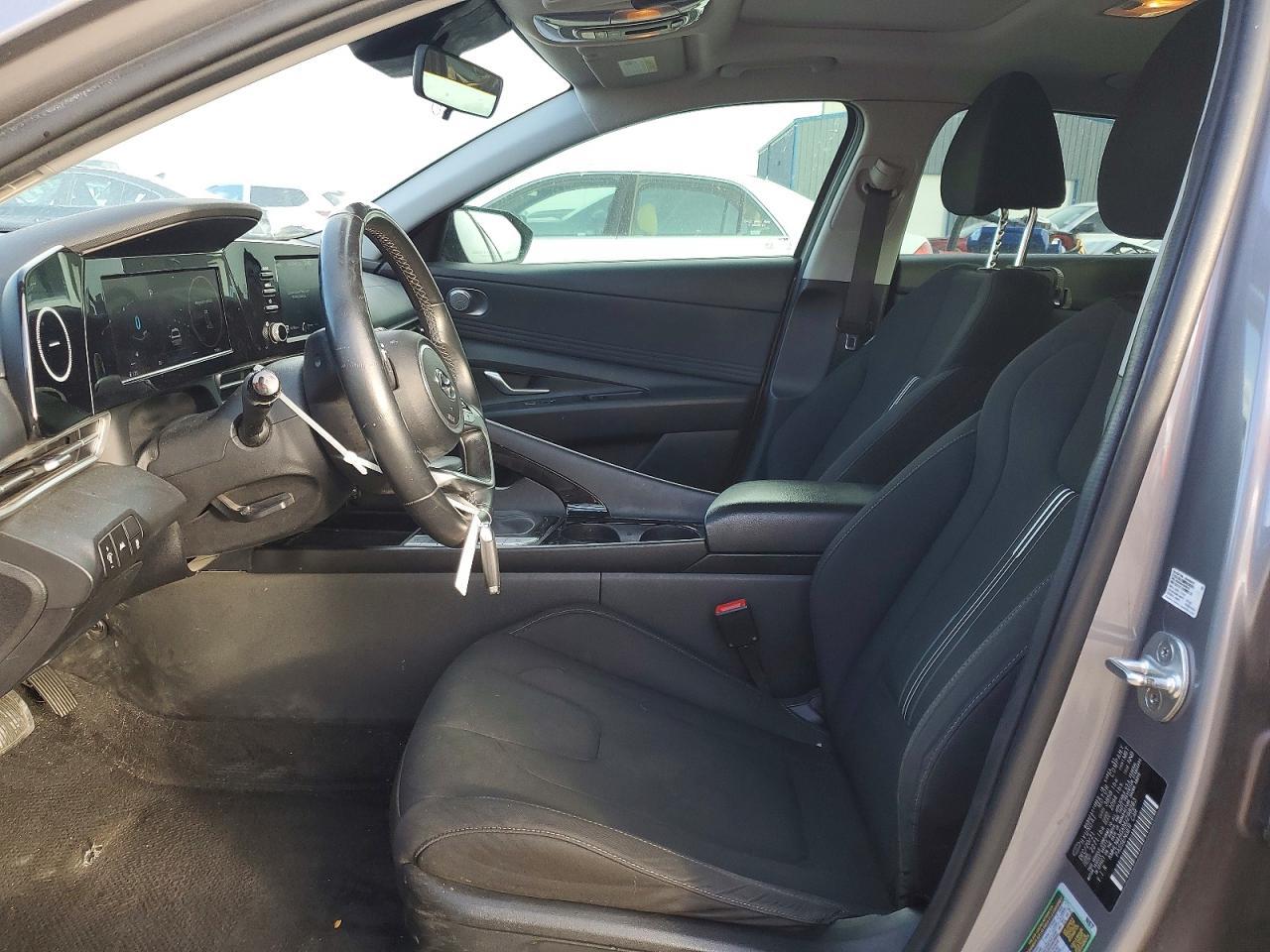 2022 Hyundai Elantra Sel - Image 7