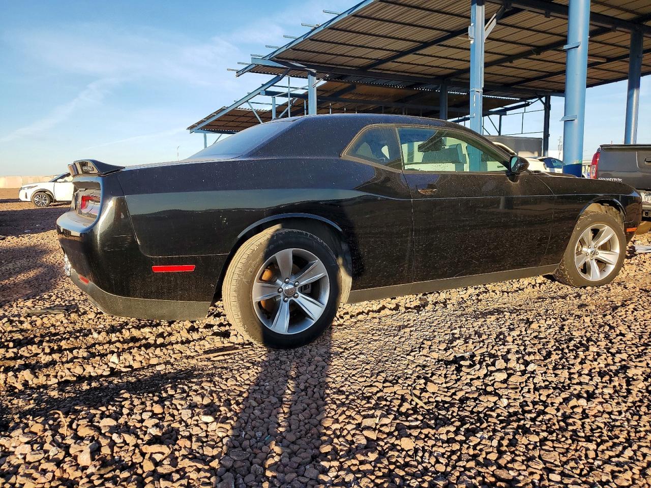 2021 Dodge Challenger Sxt - Фото 3