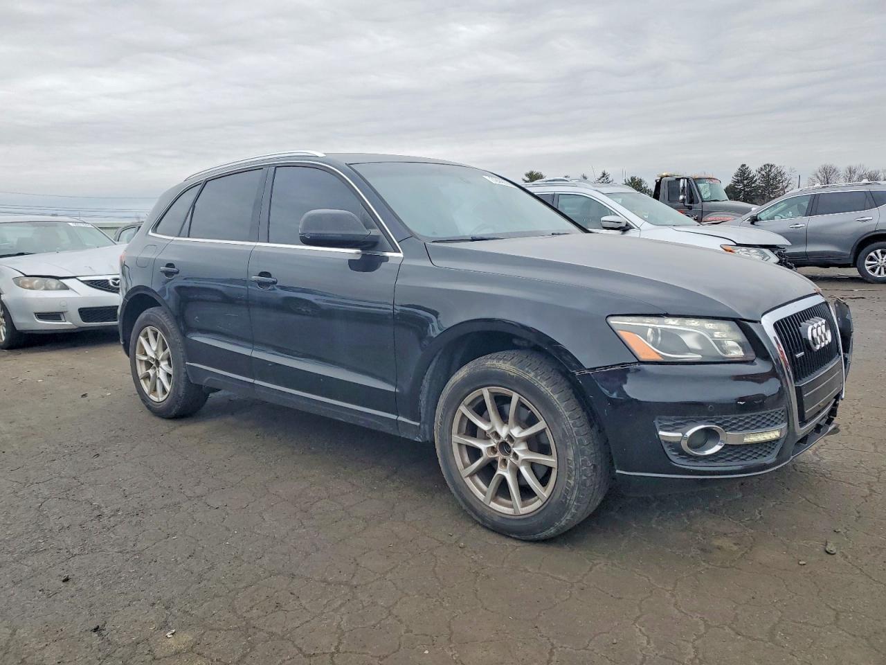 2010 Audi Q5 Premium Plus - Image 4