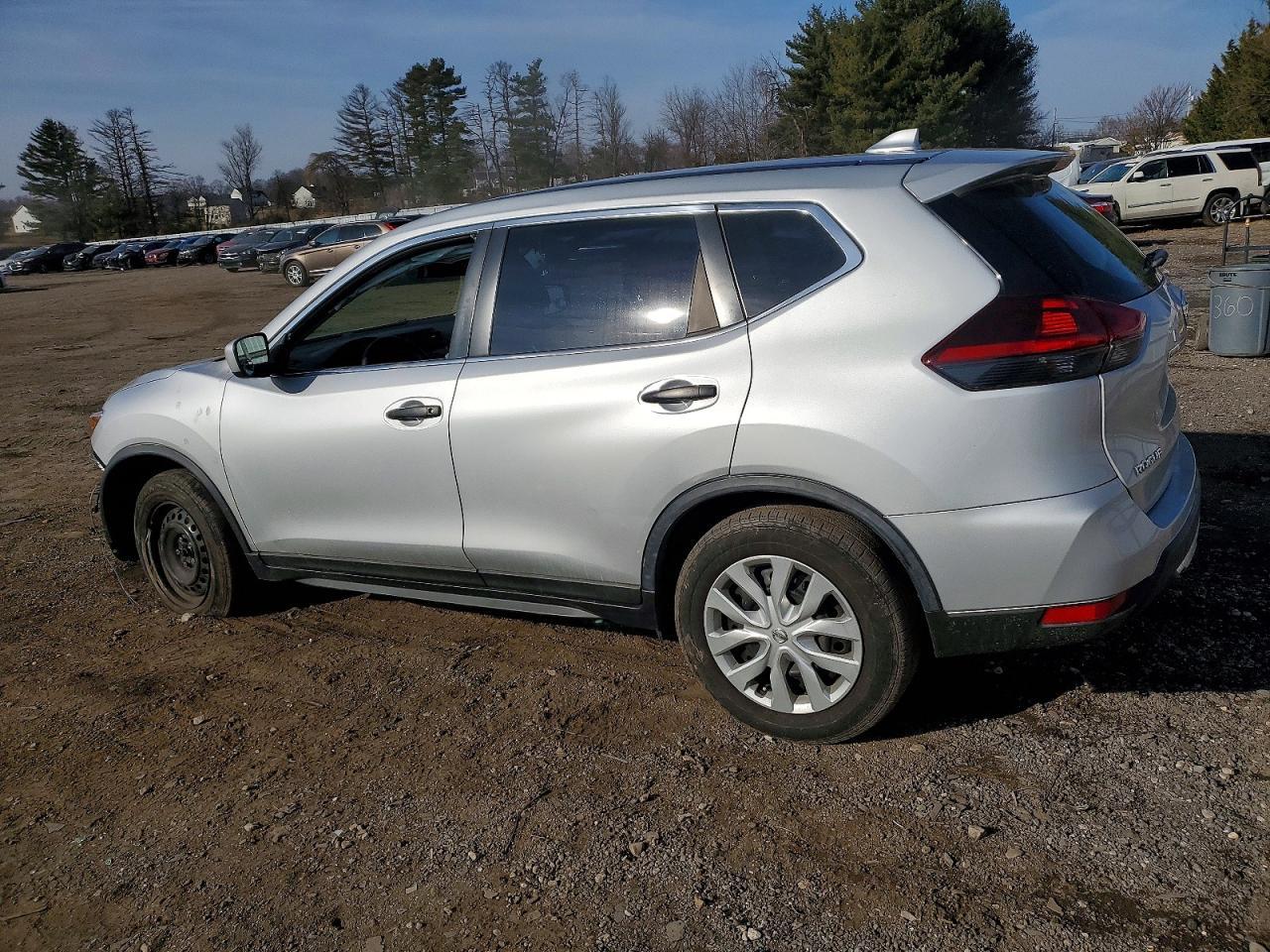 2018 Nissan Rogue S - Фото 2