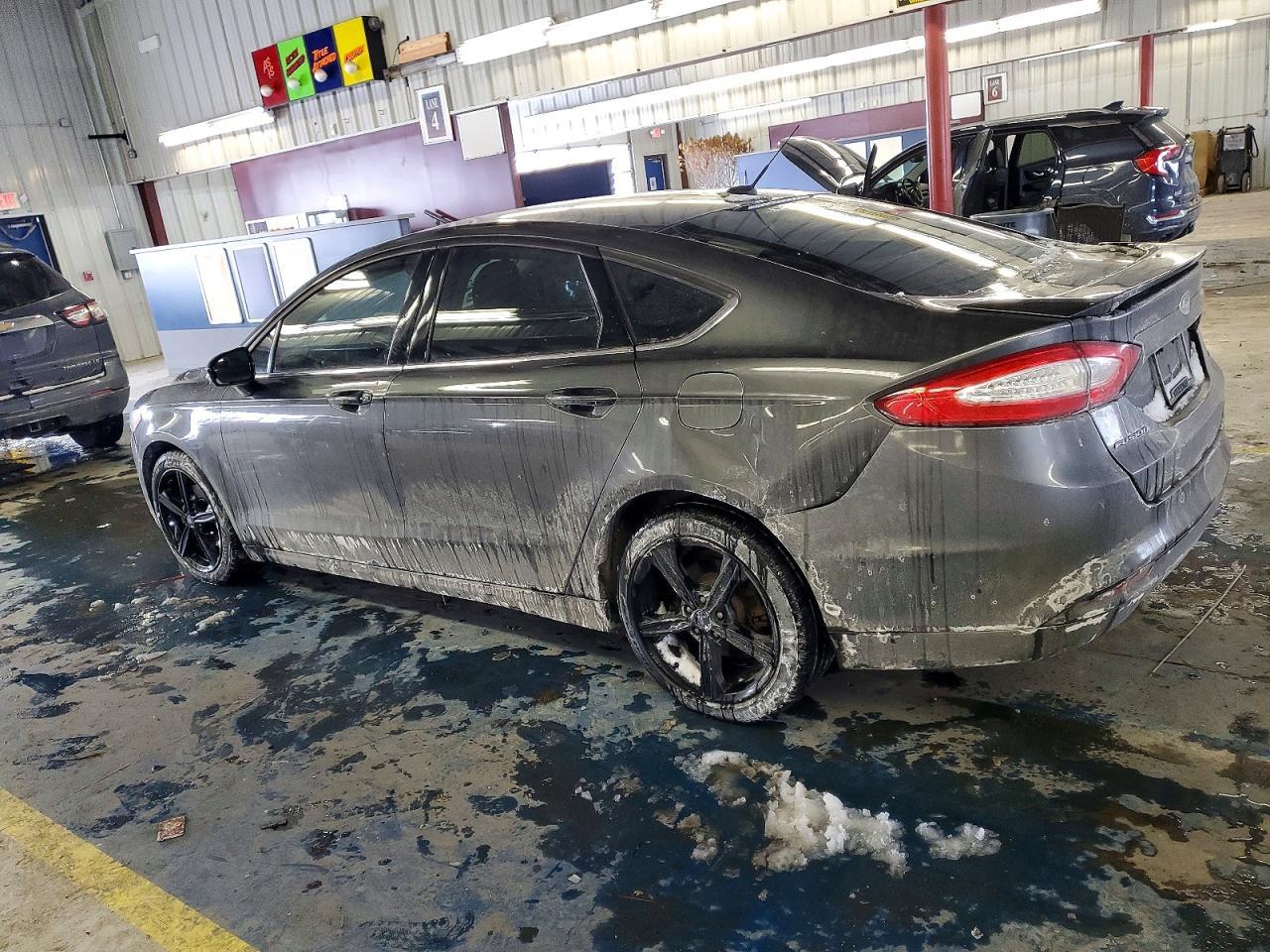 2016 Ford Fusion Se - Image 2