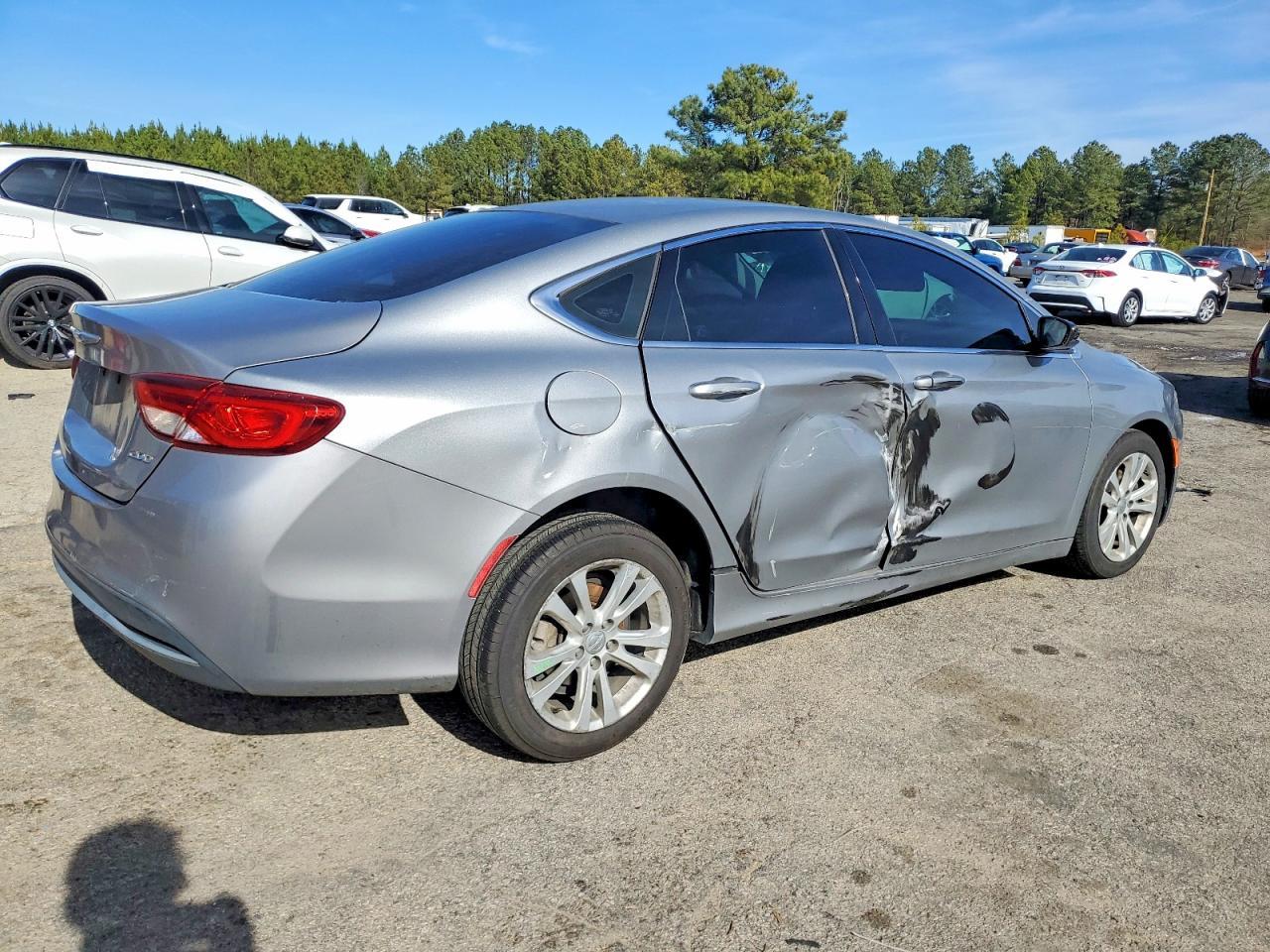2016 Chrysler 200 Limited - Фото 3