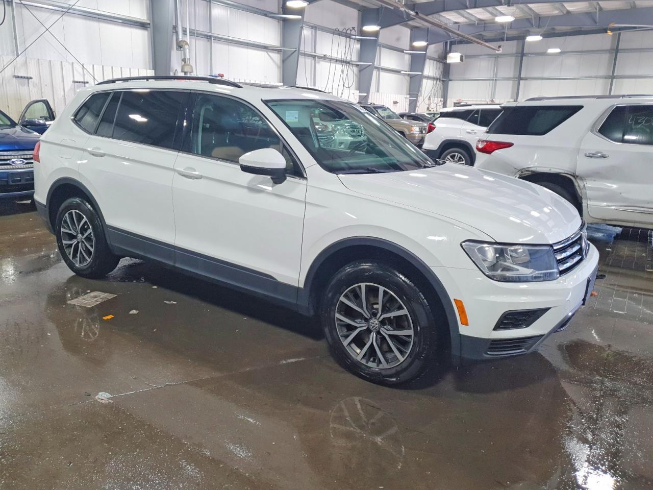 2019 Volkswagen Tiguan Se - Фото 4