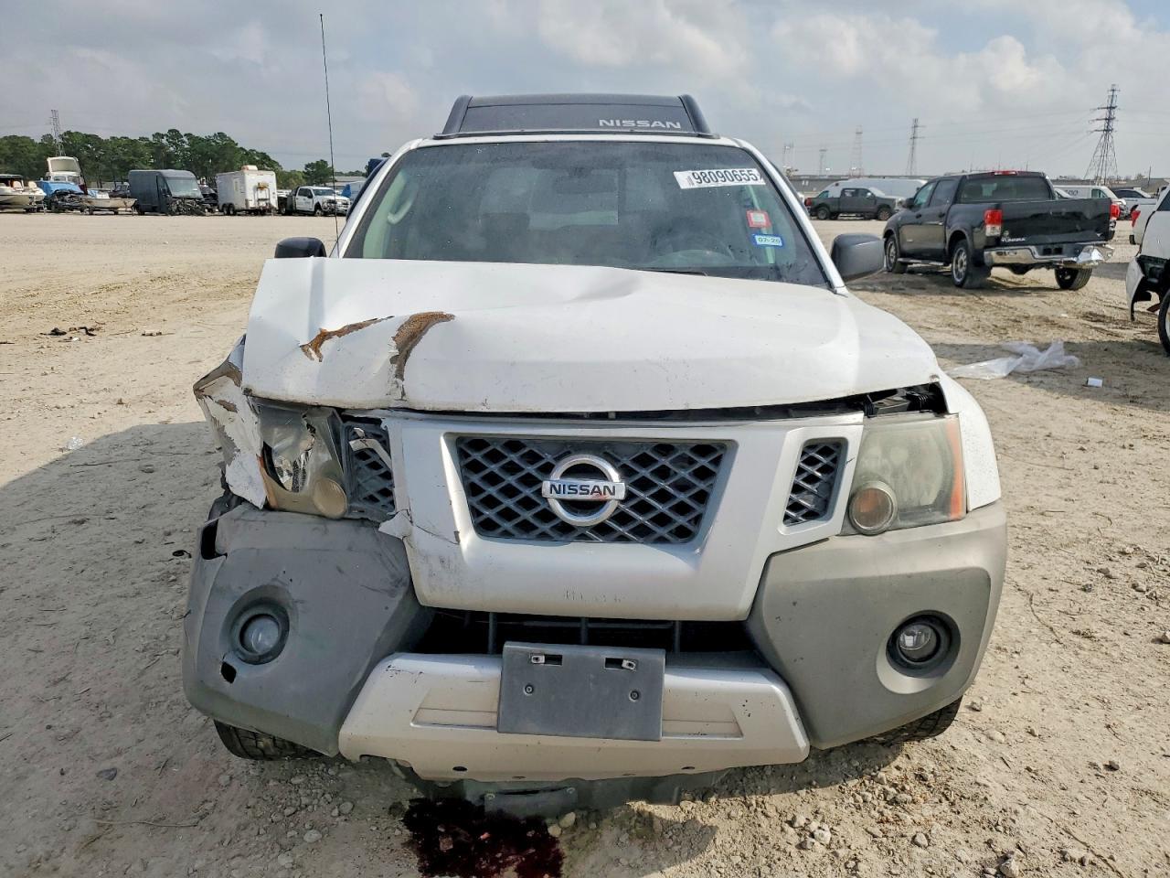 2010 Nissan Xterra Off Road - Image 5