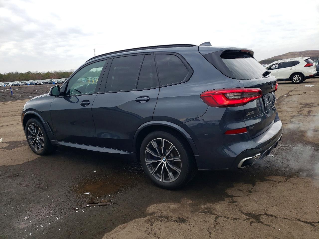 2019 BMW X5 xDrive50I - Фото 2