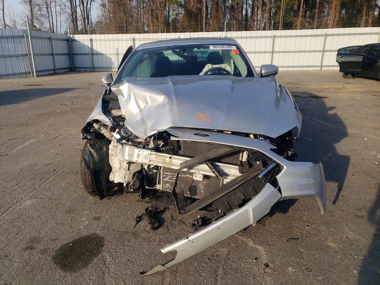 2017 Ford Fusion Se - Фото 5