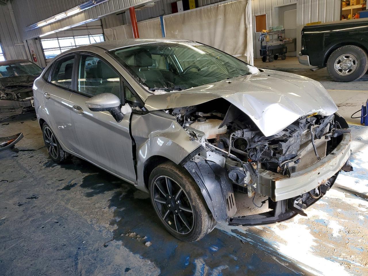 2019 Ford Fiesta Se - Фото 4