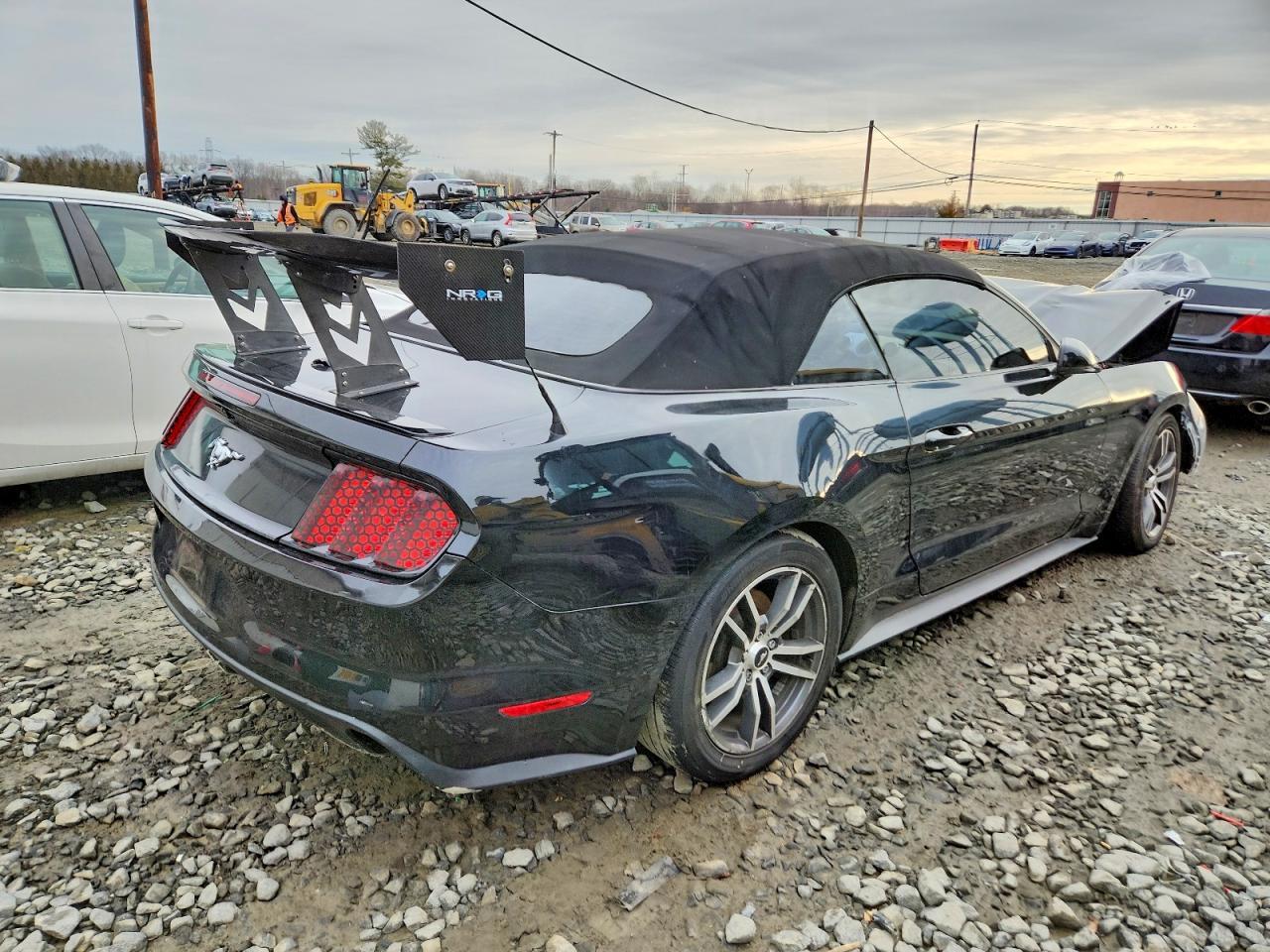 2015 Ford Mustang - Фото 3