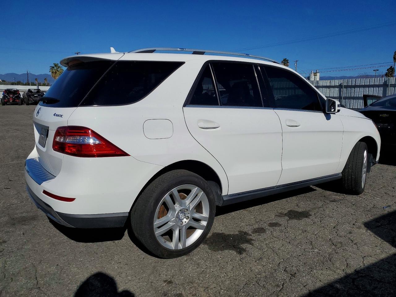 2014 Mercedes-Benz Ml 350 4Matic - Image 3