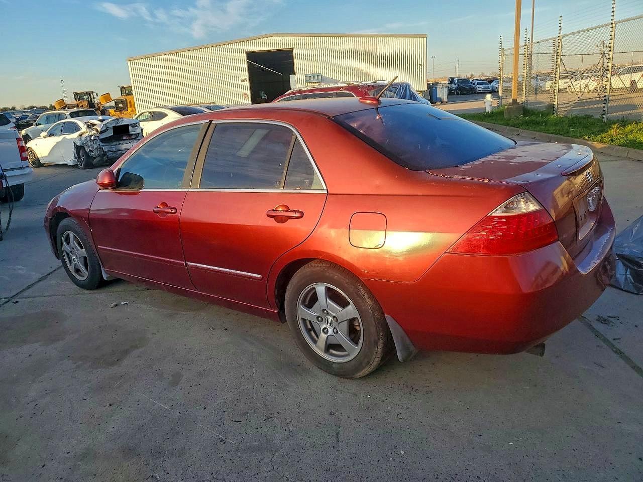 2007 Honda Accord Hybrid - Image 2