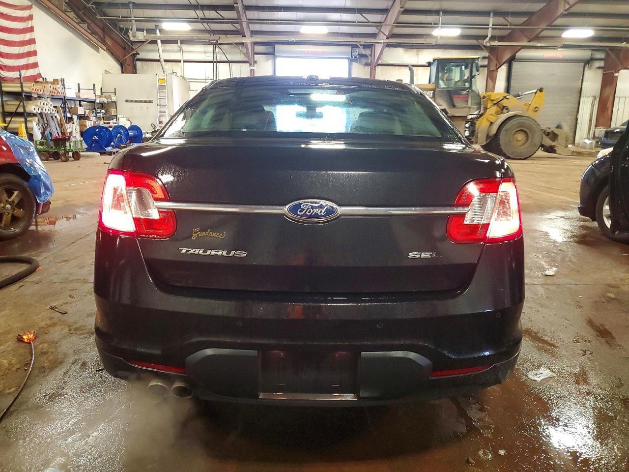 2011 Ford Taurus Sel - Фото 6
