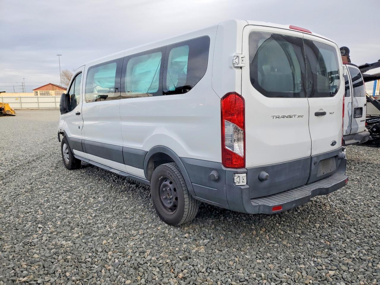 2017 Ford Transit T-350 - Фото 2