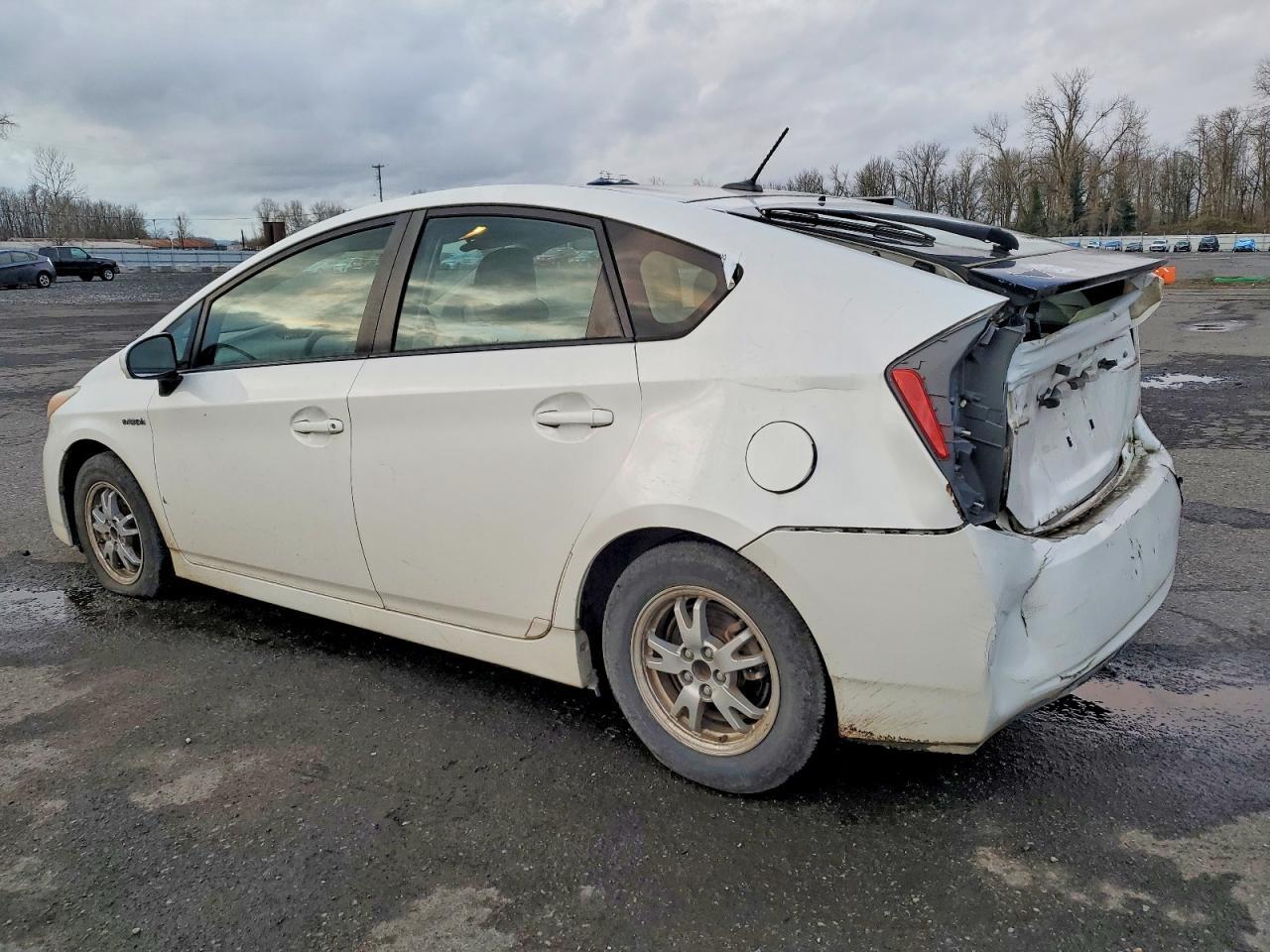 2011 Toyota Prius - Фото 2