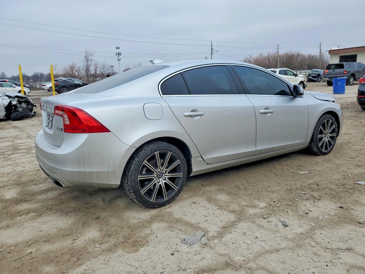 2017 Volvo S60 Premier - Image 3