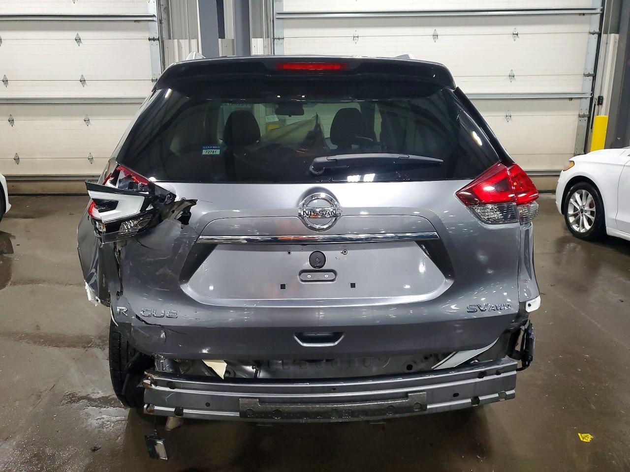 2017 Nissan Rogue S - Image 6