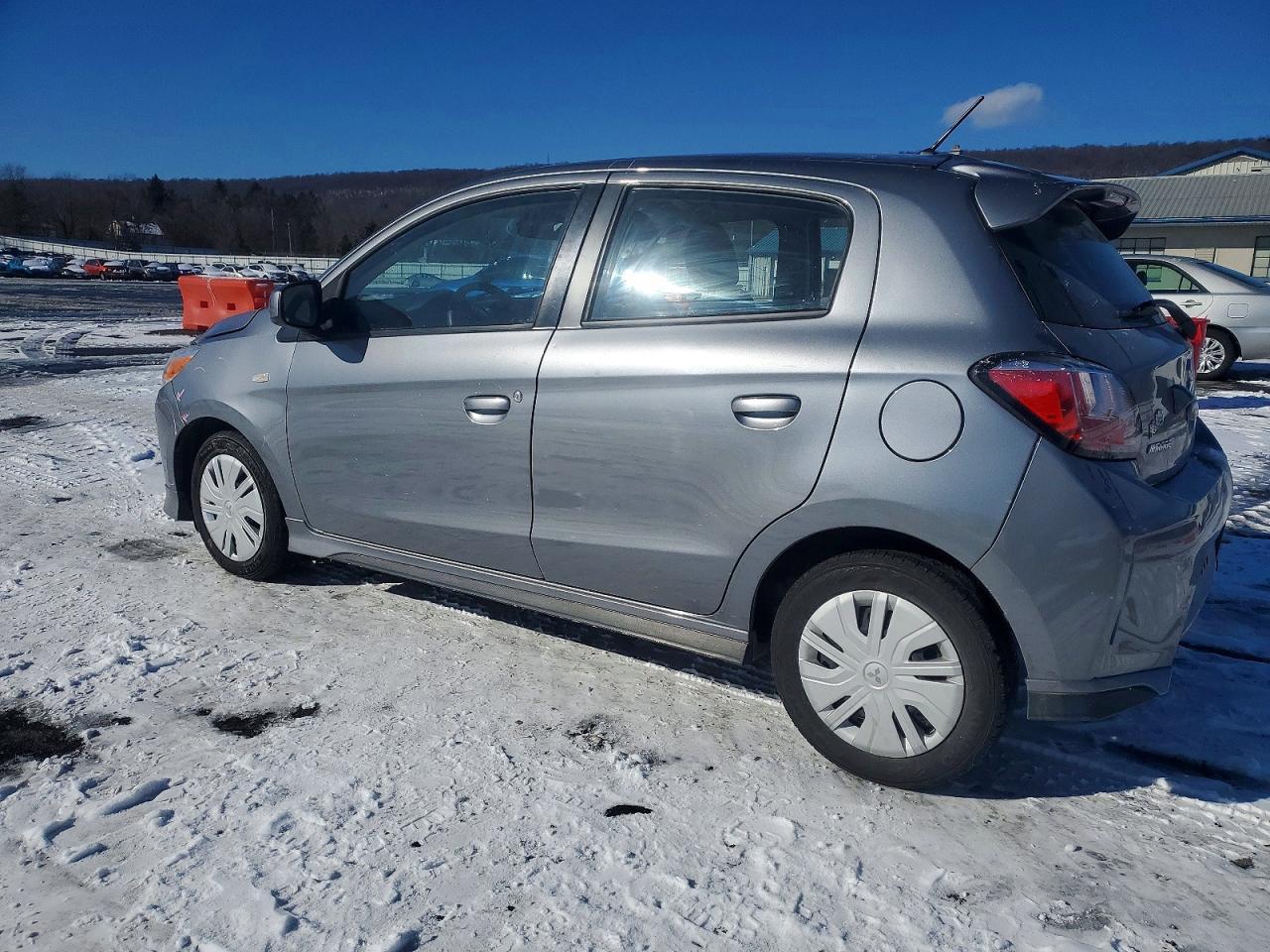 2022 Mitsubishi Mirage - Фото 2