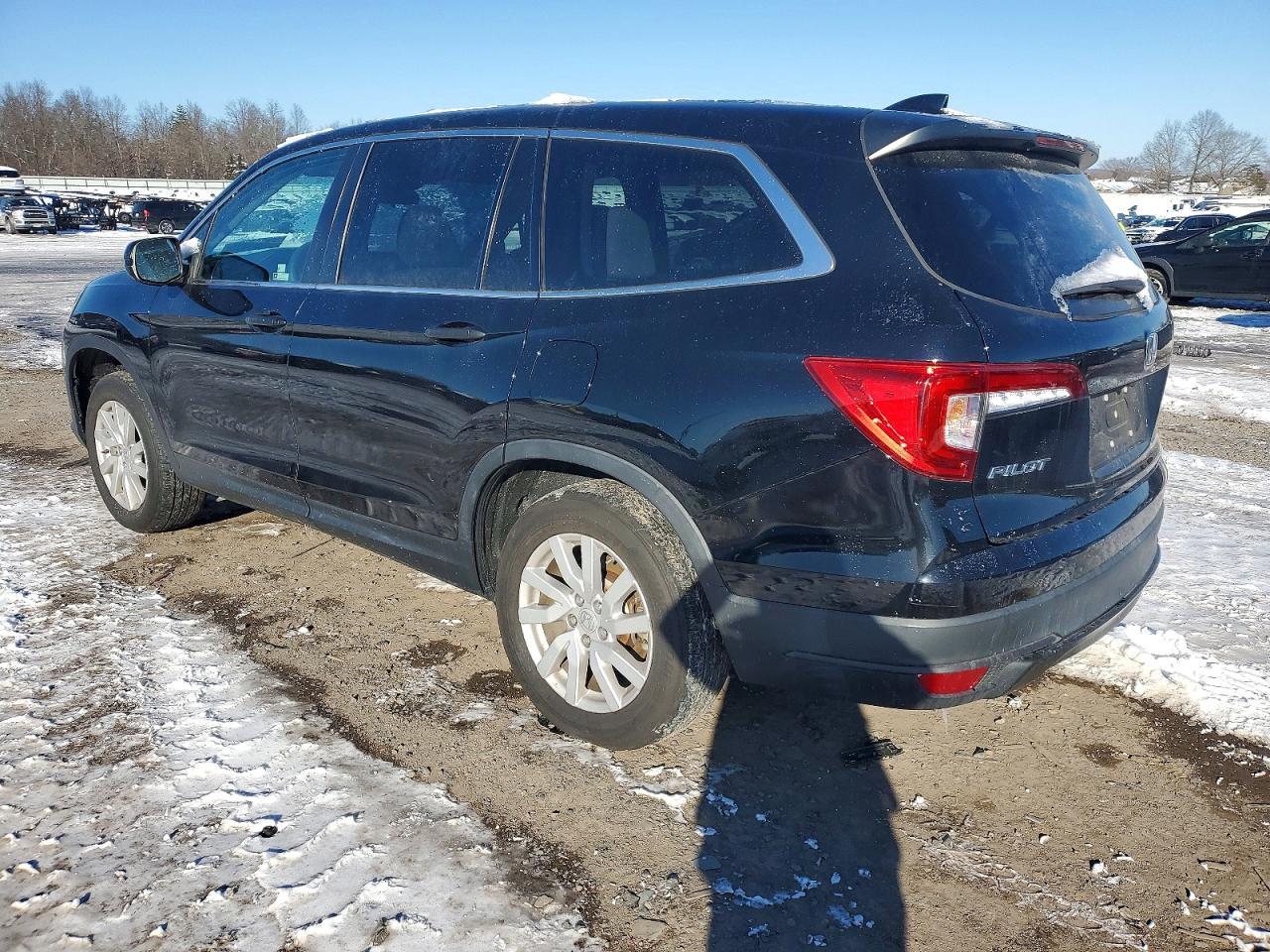 2021 Honda Pilot Lx - Фото 2