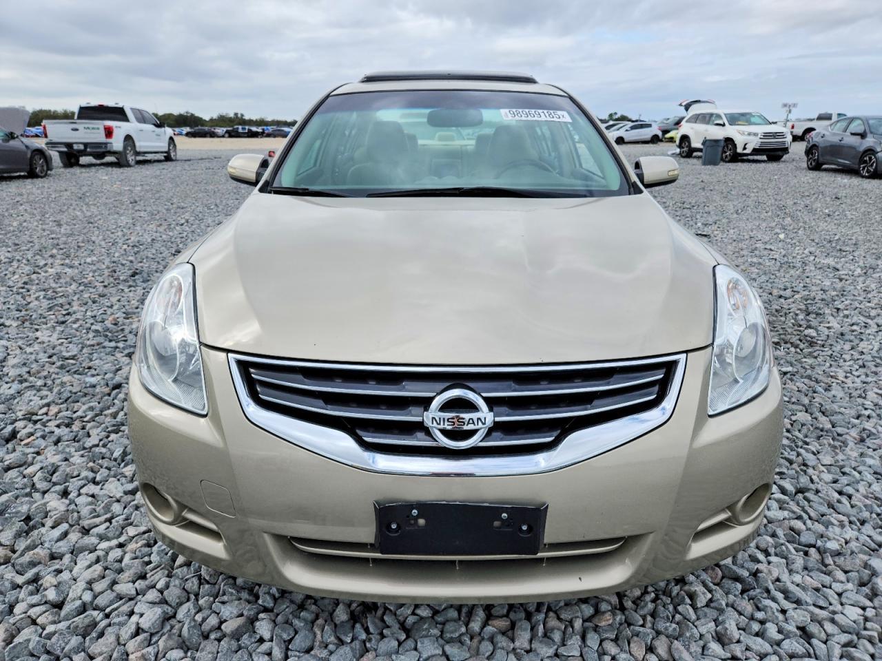 2010 Nissan Alitma - Image 5